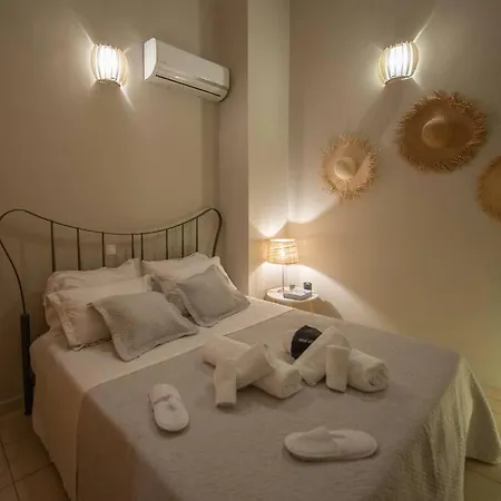 Muses Chalkida με πισίνα * Karababás