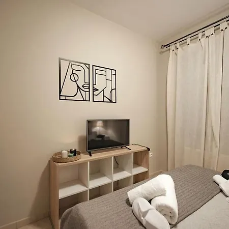 Willa Muses Chalkida με πισίνα *